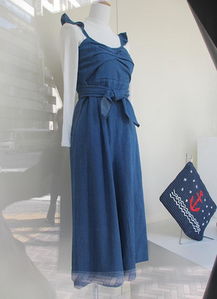 潮流指南 不容错过的女装品牌推荐与零售新趋势